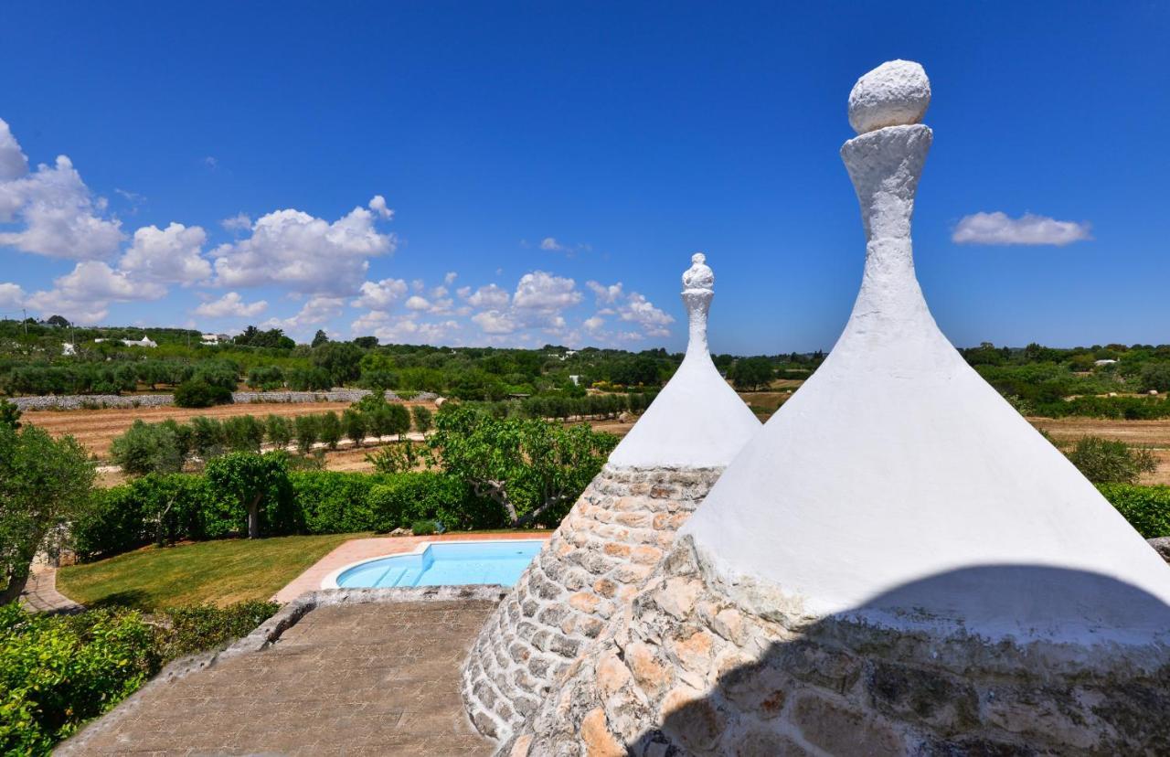 Terra Sessana Ville E Trullo Con Piscina Privata Остуні Екстер'єр фото